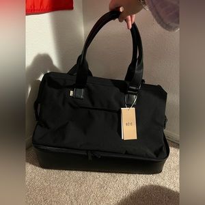 BEIS The Weekender in Black